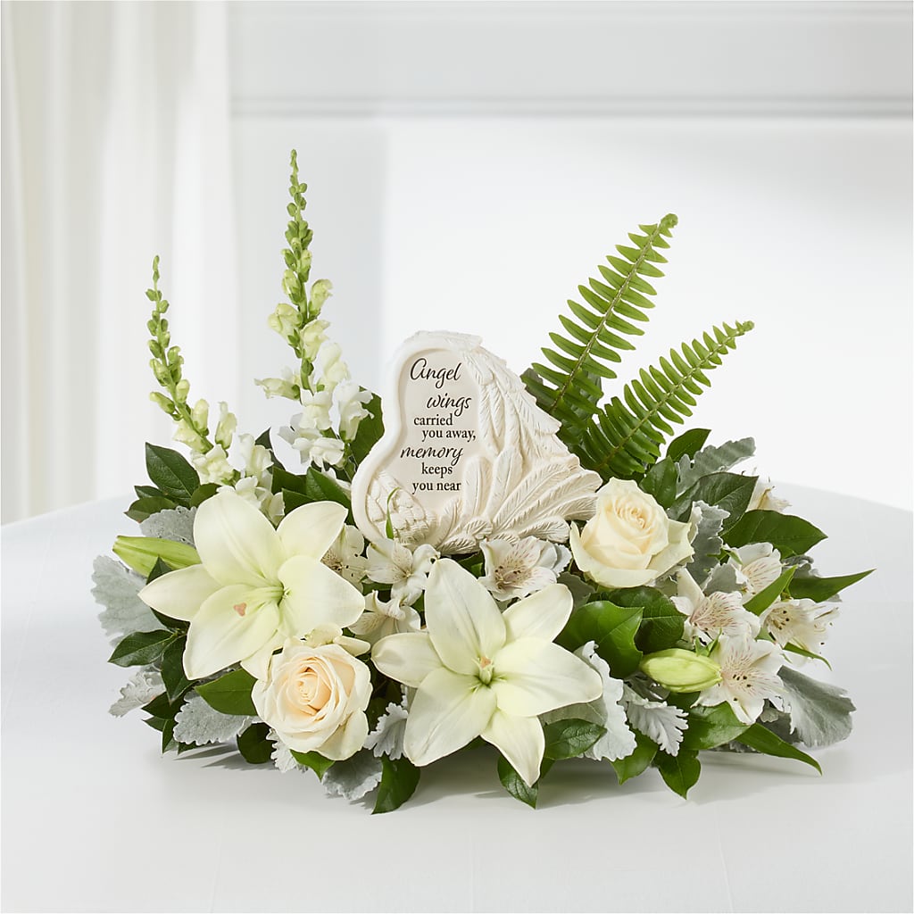 Holding You Close Arrangement – Noor Florist Llc, Lake Villa IL