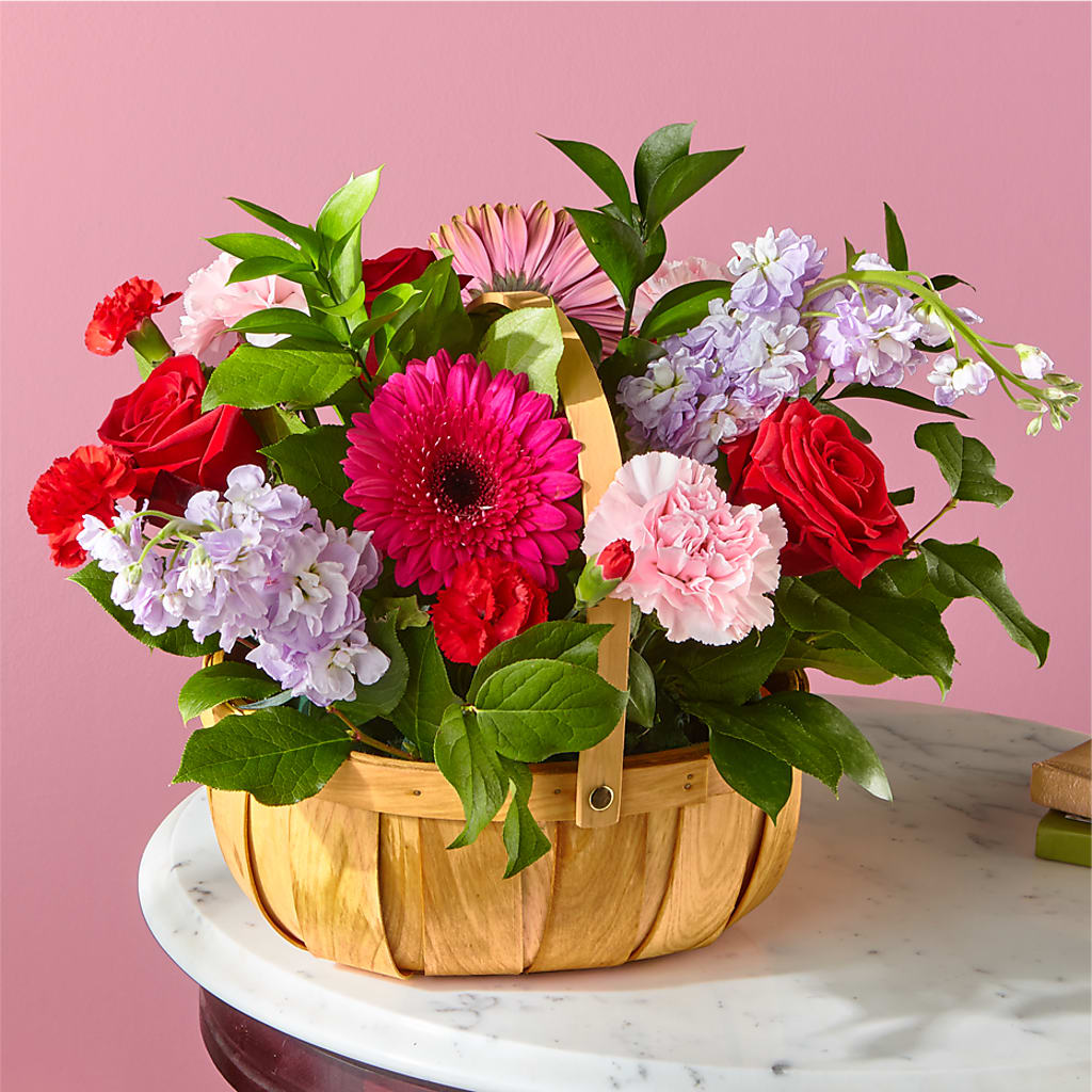 Pink Picnic Basket – Noor Florist Llc, Lake Villa IL
