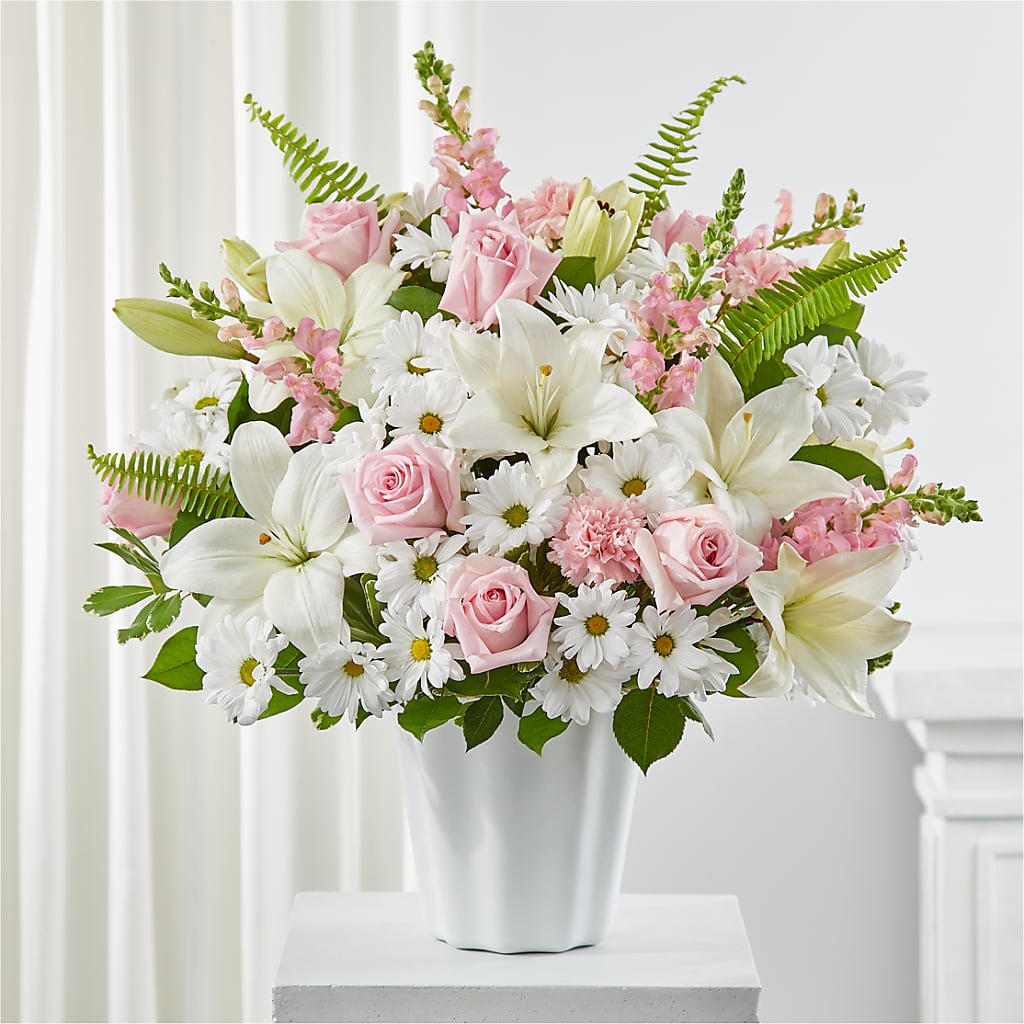 Soft Touch Tabletop Basket – Noor Florist Llc, Lake Villa IL