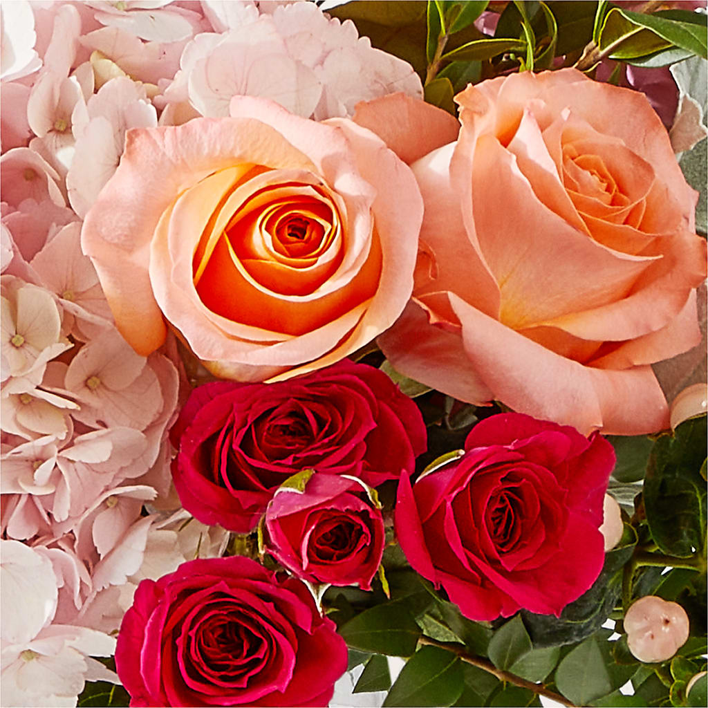 Glitz & Glam Bouquet –  Noor Florist Llc, Lake Villa IL