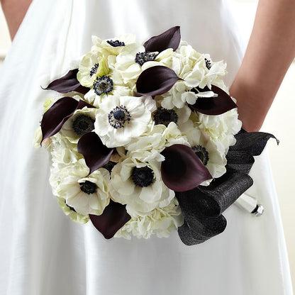 To Have and To Hold Bouquet –  Noor Florist Llc, Lake Villa IL